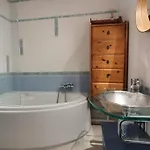 La Chaumiere De Mano Апартаменты *